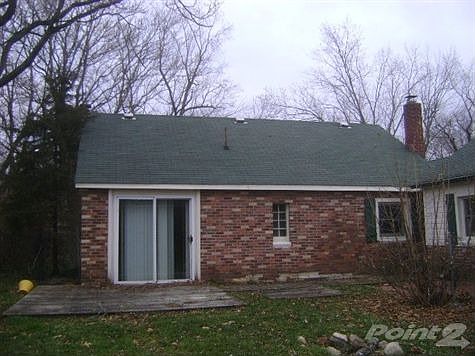2nd image of 1530 Oak St