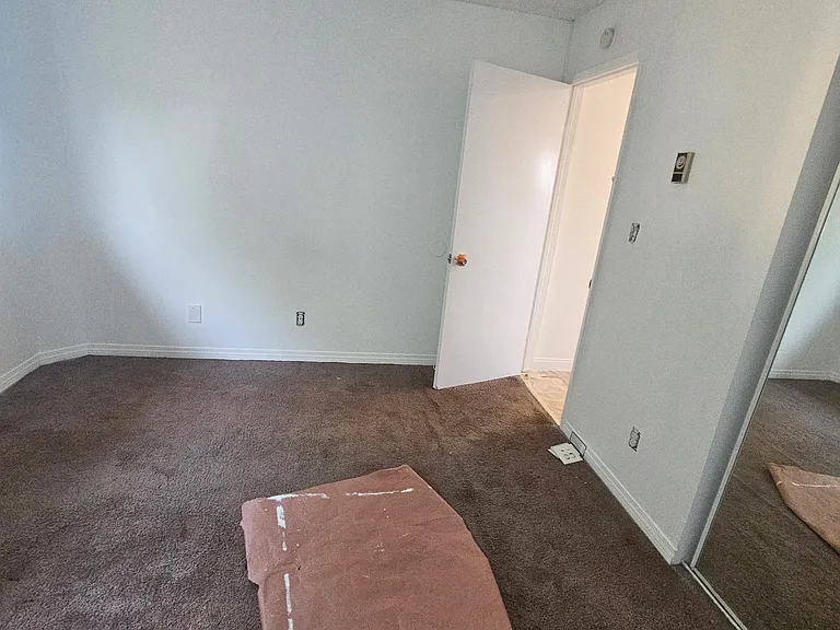 1108 Grove Ave — Photo 5