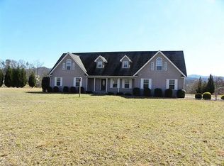 130 Crestview St, Canton, NC 28716