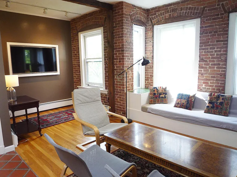 56 Kirkland St #5 — Photo 5