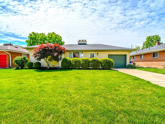 3rd image of 1404 Pinecrest Dr