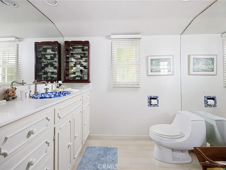 2691 Victoria Dr — Photo 17