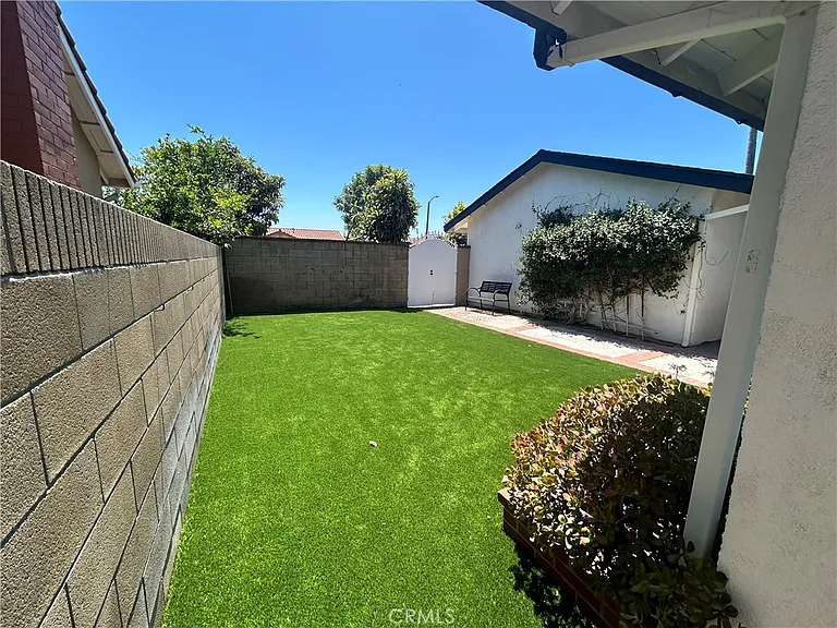 5011 Greencap Ave — Photo 4
