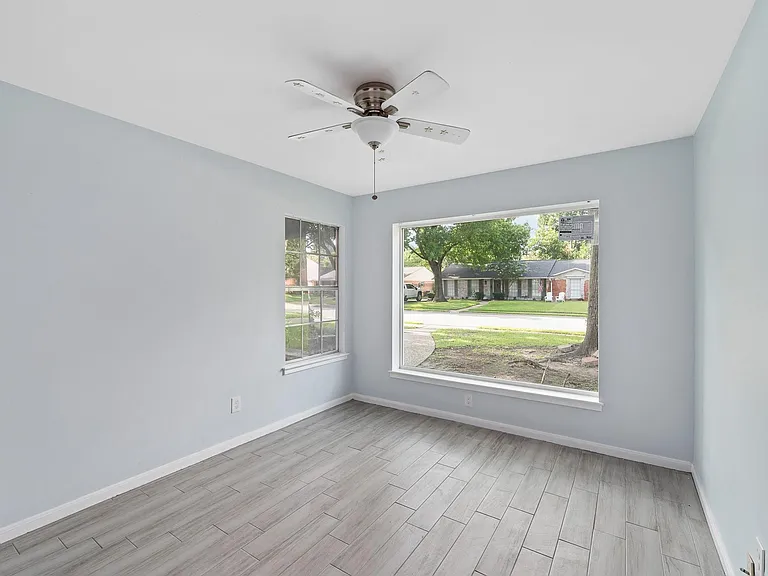 10623 Wickersham Ln — Photo 25