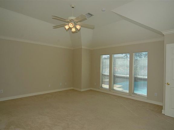 3rd image of 1044 Cayman Bend Ln