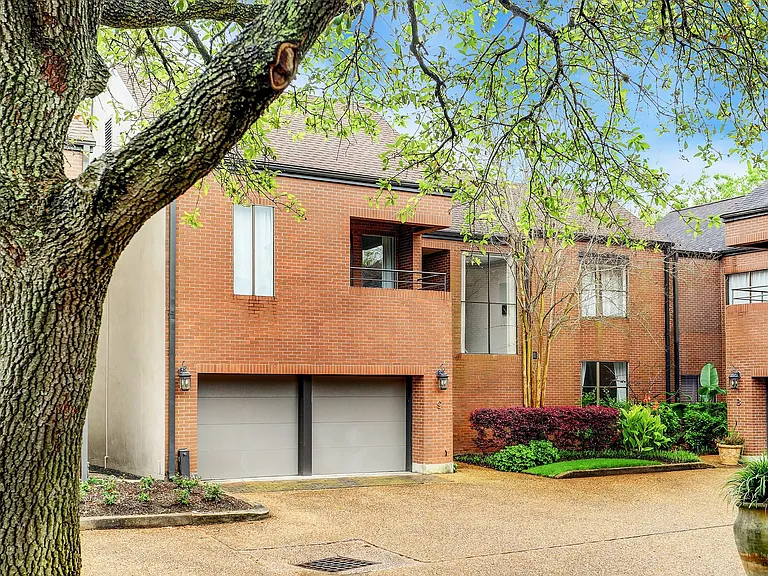 5300 Mercer St #9 — Photo 23