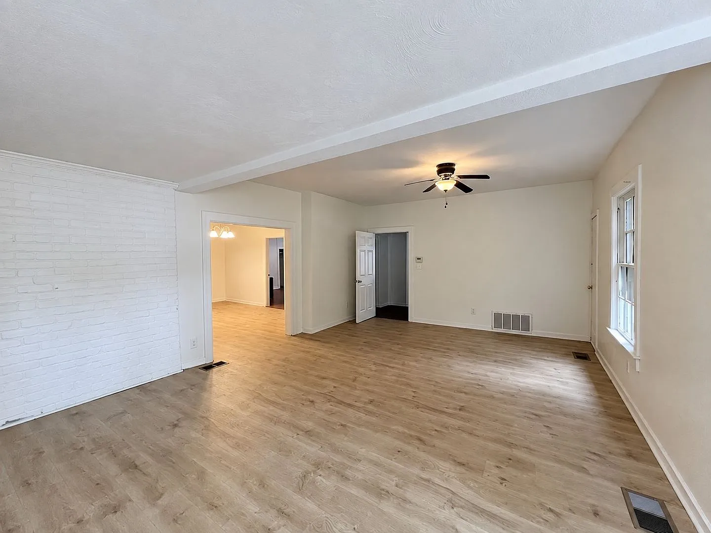 836 Arlington Street — Photo 2