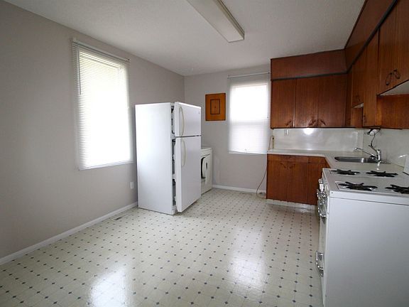 2nd image of 4918 45th Ave