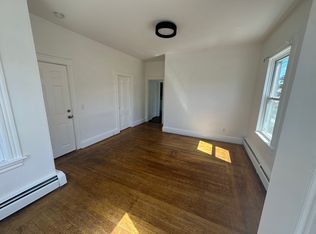 129-131 Hendrick St, Providence, RI 02908