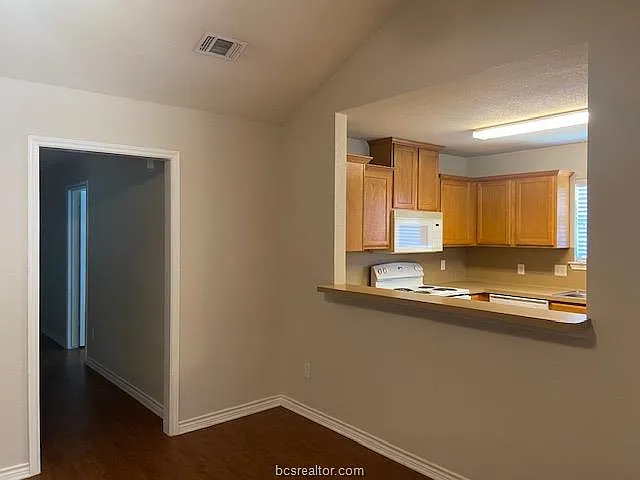 3607 Glenna Ct — Photo 6