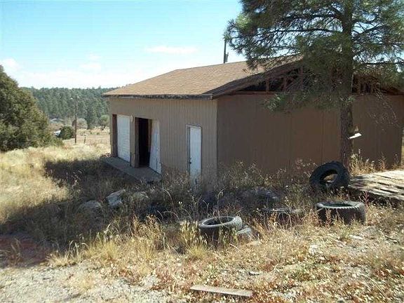 3rd image of 77 Nightingale Ln