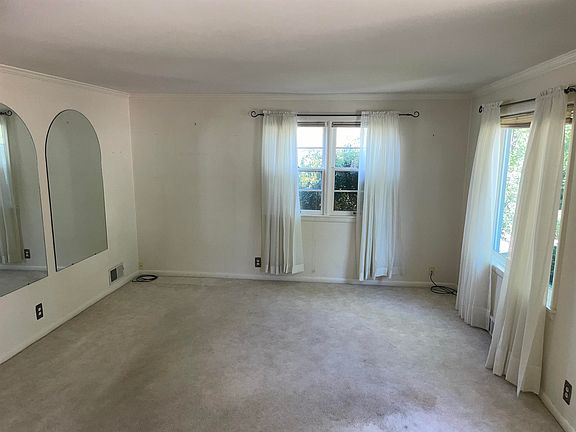 4th image of 3019 Barrington Pl
