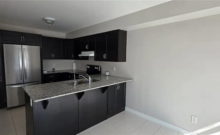 33 Freer Dr — Photo 6