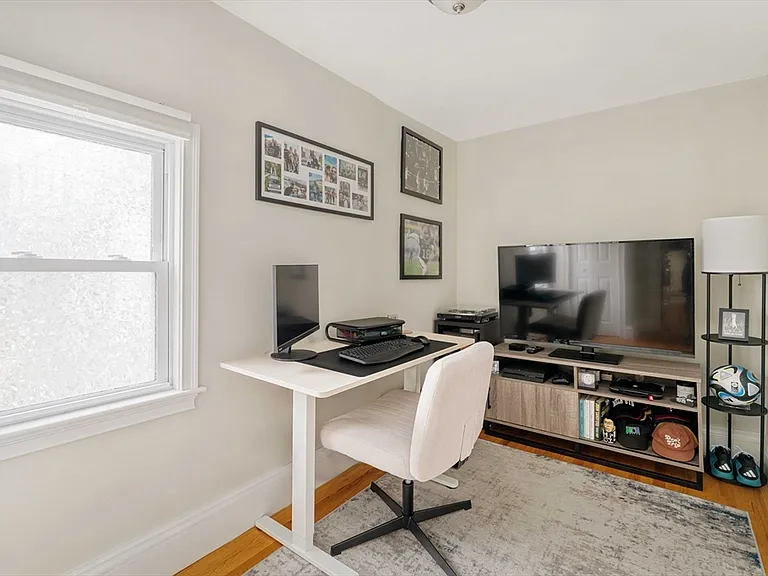 229 Hurley St #1 — Photo 10