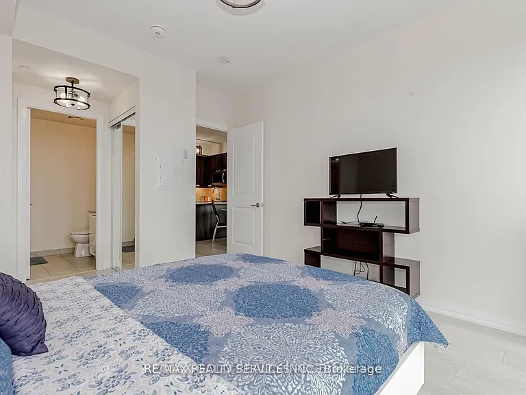 35 Watergarden Dr #2517 — Photo 16