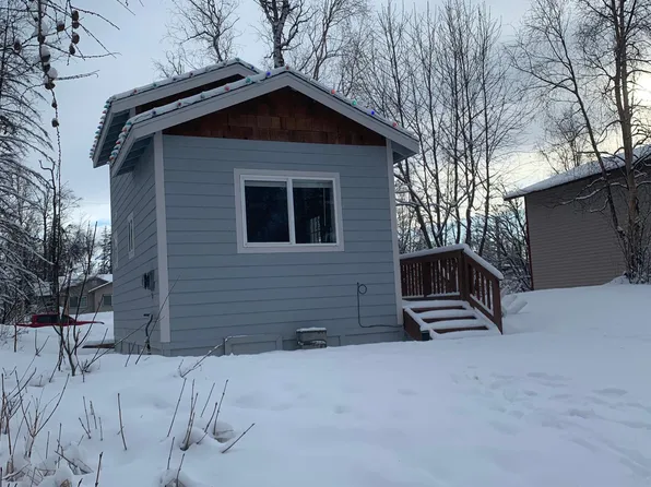 477 W Lake View Ave, Wasilla, AK 99654