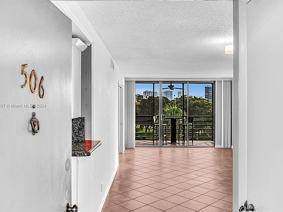 3rd image of 20400 W Country Club Dr APT 506