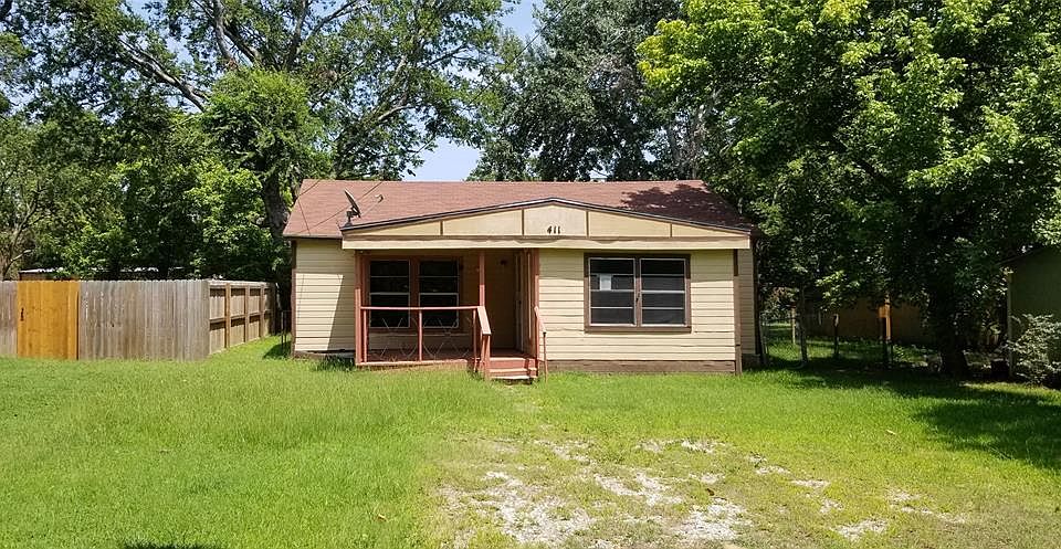 1st image of 411 Dewitt Ave