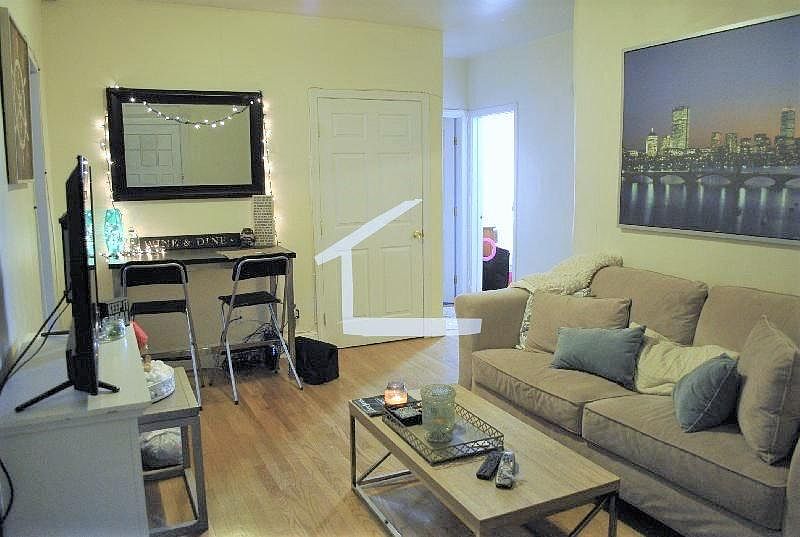 2nd image of 56 Egmont St APT 5C