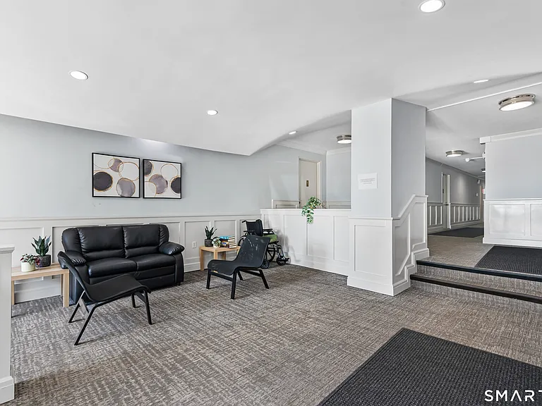 30 Glenbrook Rd #2E — Photo 20