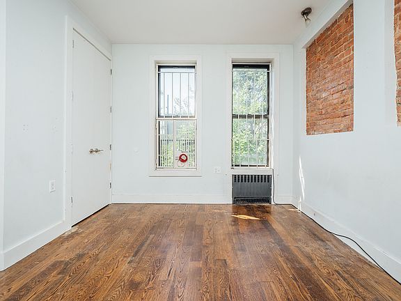 4th image of 287 Troutman St APT 4R