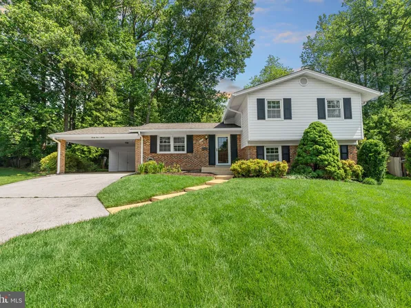 2407 Garnett Ct, Vienna, VA 22180