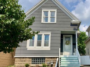 2208 S Austin St #2208-A, Milwaukee, WI 53207