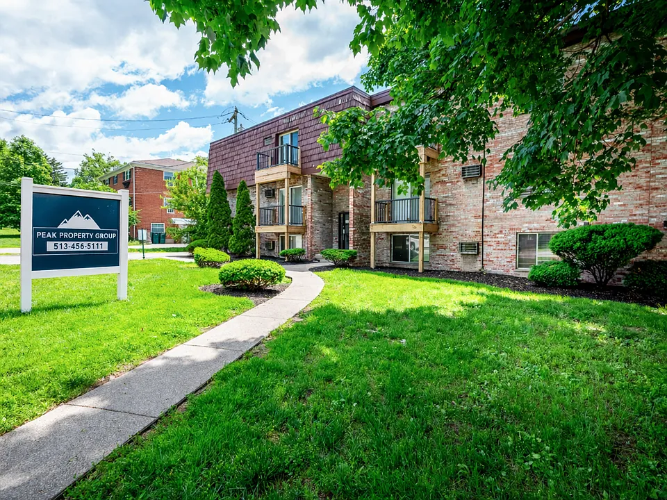 6300 Montgomery