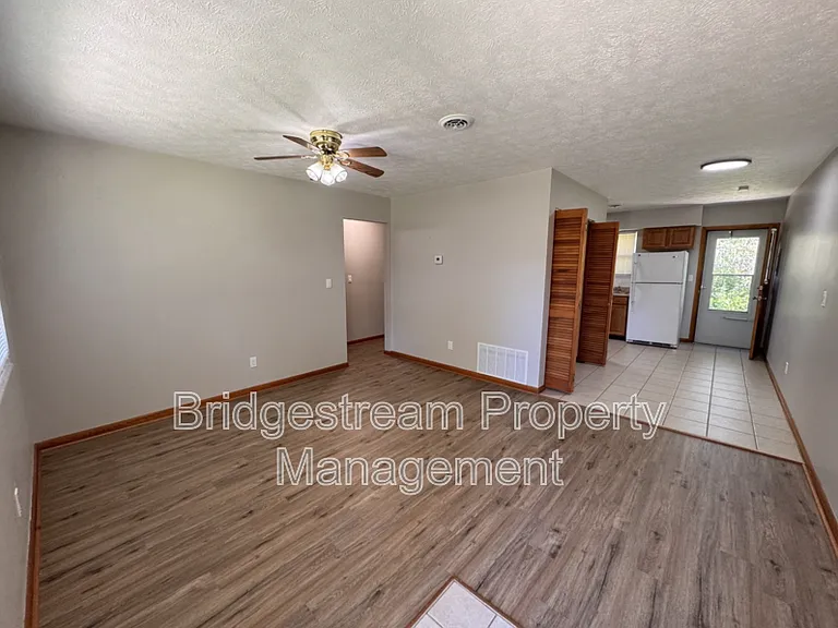 426 S Walnut St #C — Photo 1