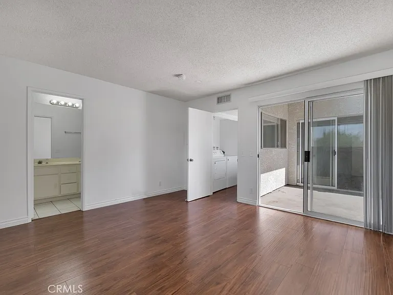 20155 Keswick St #211 — Photo 8