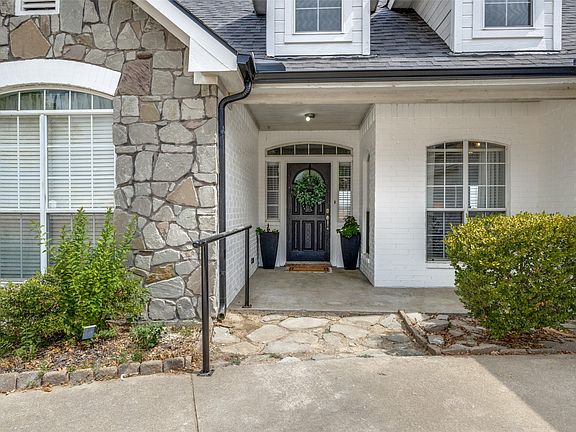 4th image of 1690 Lawlis Ln