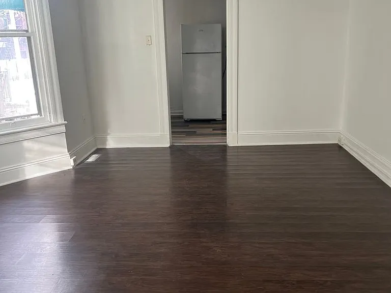 310 E King St #1 — Photo 9