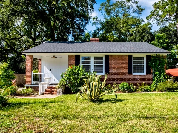 3145 W Fairwood Ln, Jacksonville, FL 32205