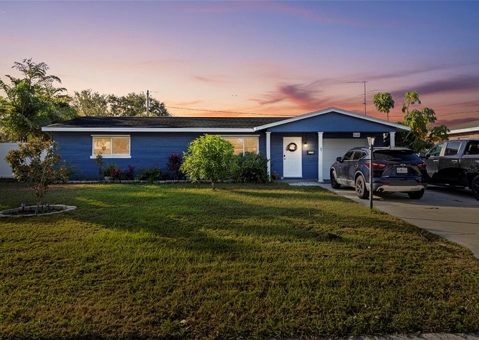 1st image of 6118 36TH AVENUE N