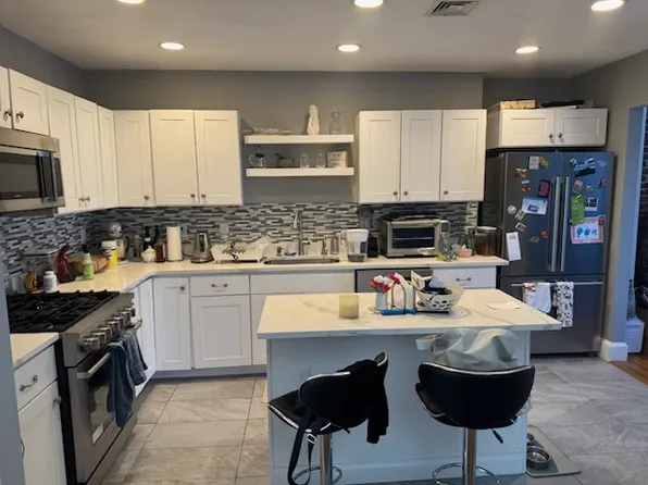 1714 Beacon St #2, Brookline, MA 02445