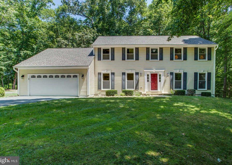 1st image of 11934 Falling Creek Dr