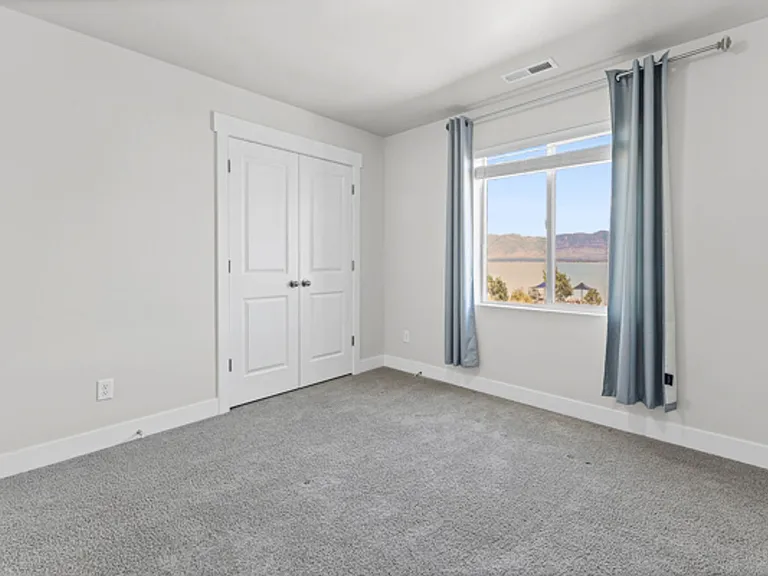 2877 S Greenhead Dr — Photo 5