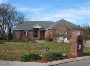 118 Hazelwood Ln, Winchester, TN 37398