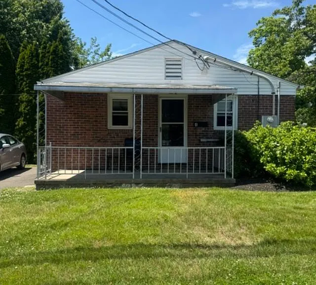 4 Trefoil Ct #4 — Photo 1