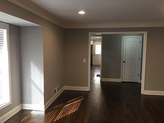 2nd image of 123 S Mill Creek Ct