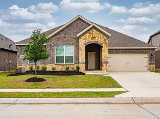 2821 Grizzly Rd, Aubrey, TX 76227