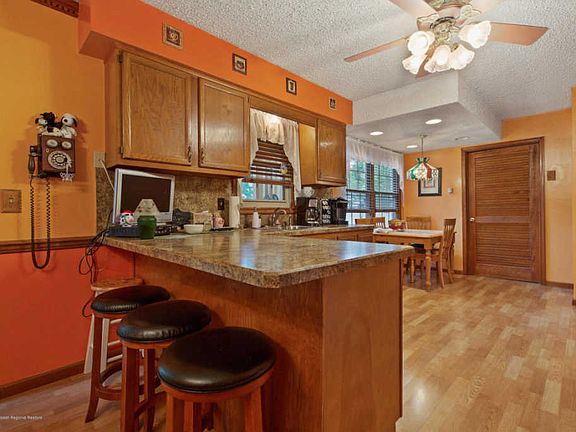5th image of 31 Shasta Ln