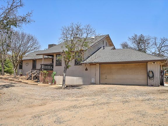 3rd image of 14982 Morgan Canyon Rd