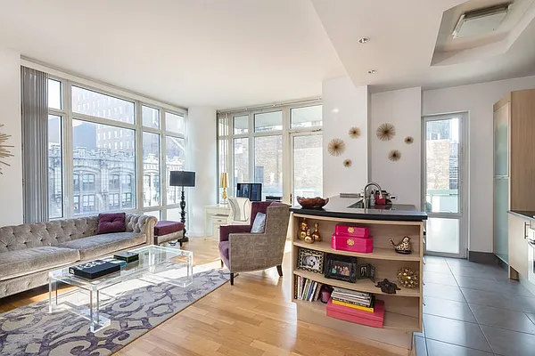 Sold by Stribling | media 10