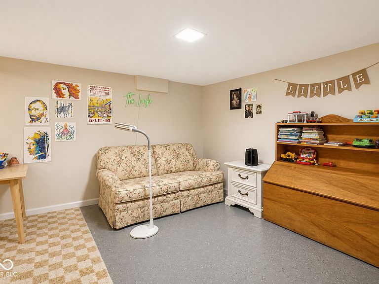 Listing photo 5