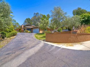 2075 Sleepy Hollow Rd, Escondido, CA 92026