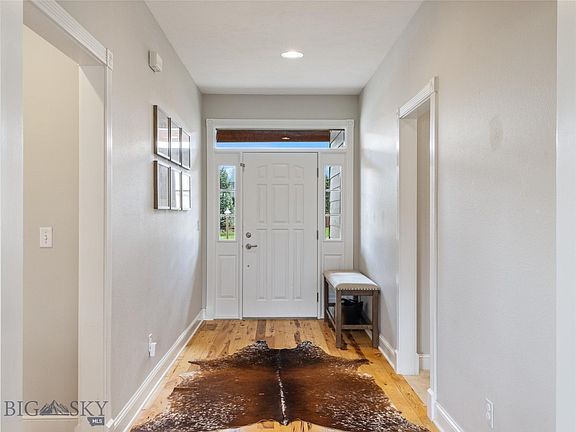 3rd image of 109 Morgan Creek Ln
