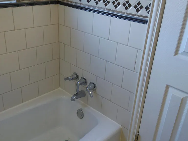 9829 Estate Ln — Photo 10