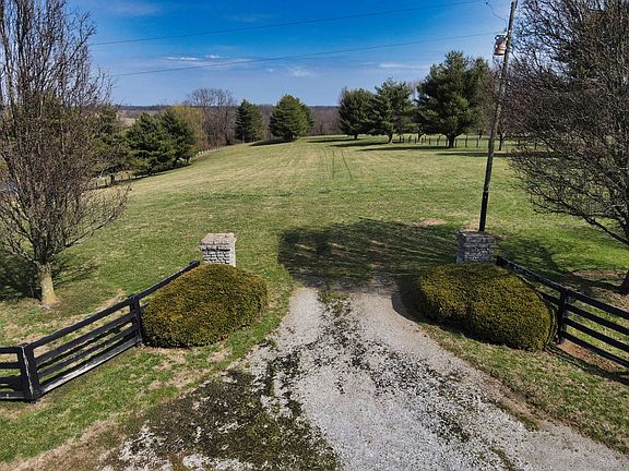 4th image of 8674 Wades Mill Rd