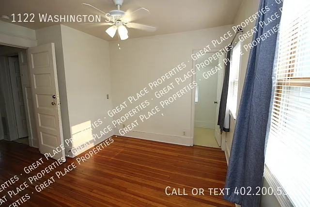 1122 Washington St — Photo 4